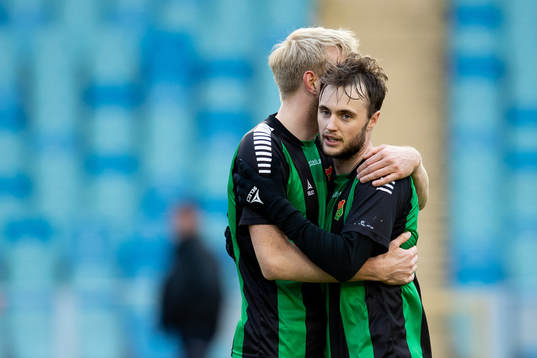 GAIS Niklas Olsson och Carl Nyström jublar