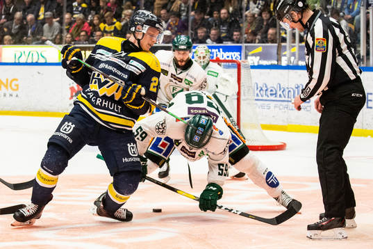 s Anton Bengtsson och Färjestads Linus Johansson