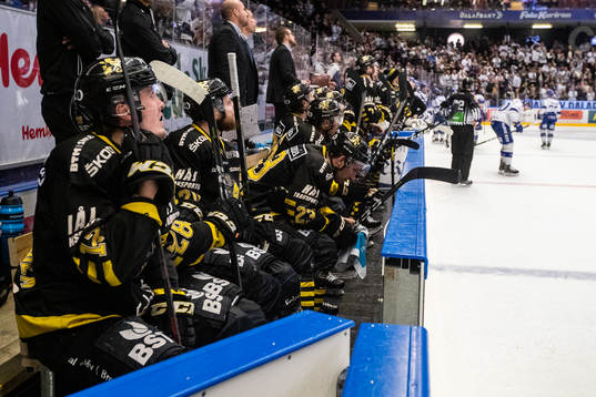 s båset deppar
