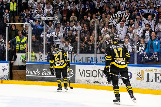 s Eric Castonguay och Simon Fernholm deppar