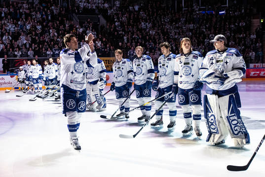 Leksands Jon Knuts hyllas för 500 matcher innan
