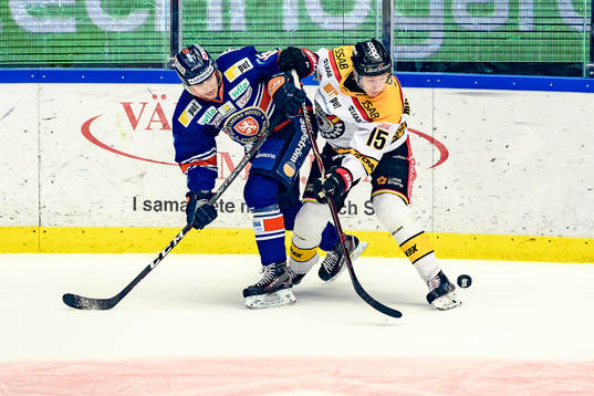 Växjös Dominik Bokk och Luleås Carl Mattsson