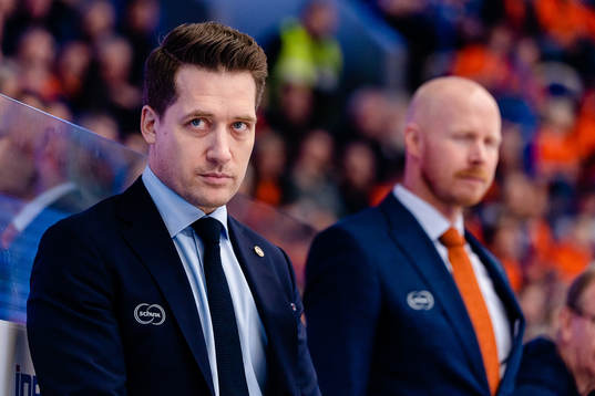 Växjös tränare Sam Hallam