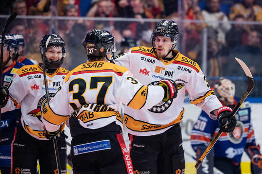 Luleås Emil Larsson jublar