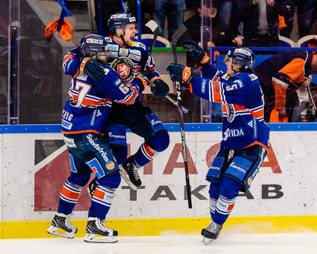 Växjös Linus Fröberg, Brendan Shinnimin och Dominik Bokk
