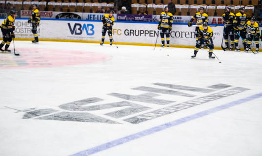 SHLs slutspelslogotyp på isen