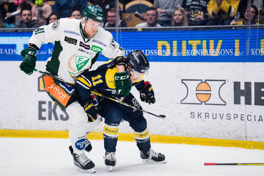 s Simon Önerud