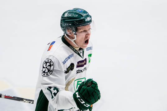 Färjestads Daniel Viksten jublar