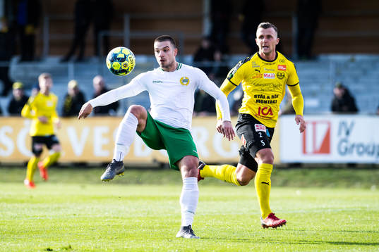Hammarbys Vladimir Rodic och Mjällbys Adi Terzic
