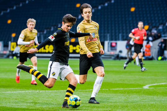 s Gabriel Delin och Brommapojkarnas Adam Groundstroem