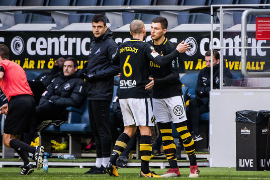 s Panajotis Dimitriadis byter mot AIK:s Luka Dobrijevic