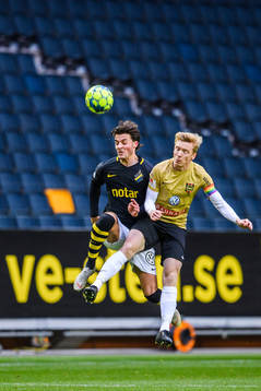 s Daniel Granli och Brommapojkarnas Gustav Sandberg
