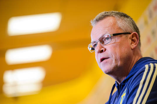 Bläddra bland fler bilder av Football, UEFA Euro Qualifier, Sweden, Mixed Zone