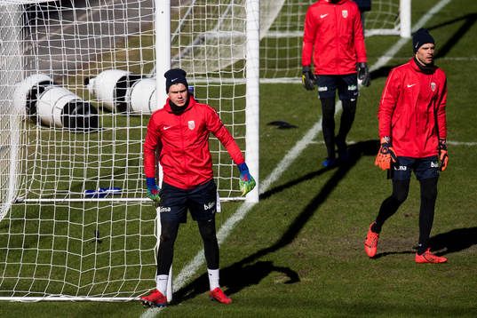 GOalkeeper Per Kristian Worre Bråtveit and goalkeeper Rune
