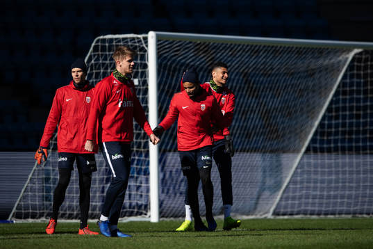 Goalkeeper Rune Almenning Jarstein, Kristoffer Ajer, Sten