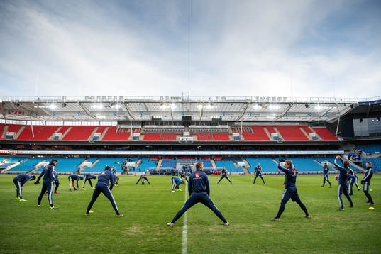 Bläddra bland fler bilder av Football, UEFA Euro Qualifier, Sweden, training