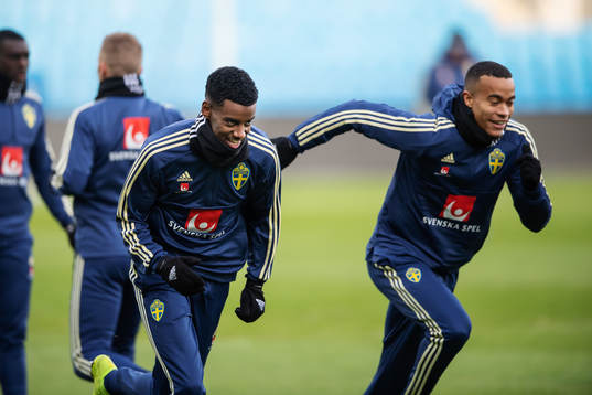 Alexander Isak and Robin Quaison of the Swedish national