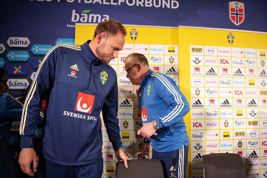 Andreas Granqvist and head coach Janne Andersson of the