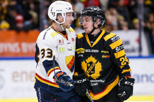 Djurgårdens Linus Hultström och Skellefteås Andreas