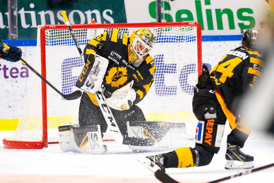 Skellefteås målvakt Gustaf Lindvall
