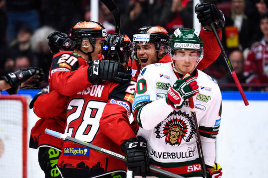 Frölundas Joel Mustonen deppar mellan Malmö RedhawksJens