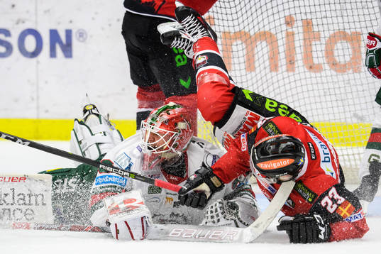 Malmö Redhawks Christoffer Forsberg och Frölundas