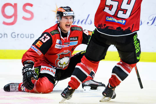 Malmö Redhawks Fredrik Händemark jublar