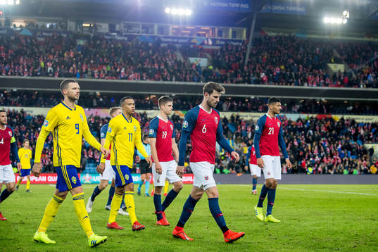 Marcus Berg of Sweden and Håvard Nordtveit of Norway at