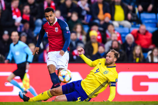 Joshua King of Norway and Andreas Granqvist of Sweden