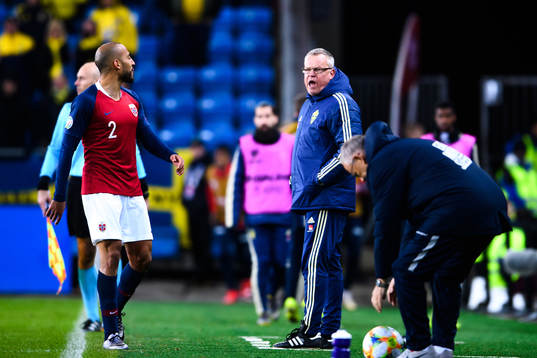 Haitam Aleesami of Norway and Head coach Janne Andersson of