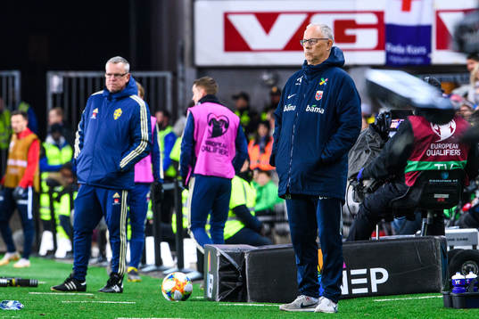 Head coach Janne Andersson of Sweden and Lars Lagerbäck,