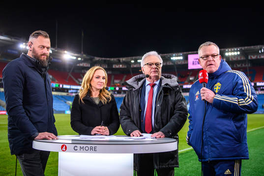 Olof Lundh, Frida Nordstrand and Hasse Backe with head