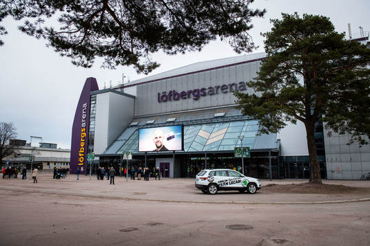 Exteriör på Löfbergs Arena