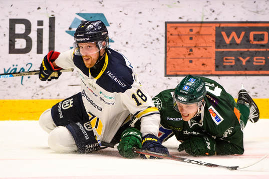 s Joakim Andersson och Färjestads Johan Ryno