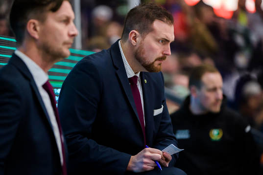 Färjestads tränare Johan Pennerborn och Färjestads