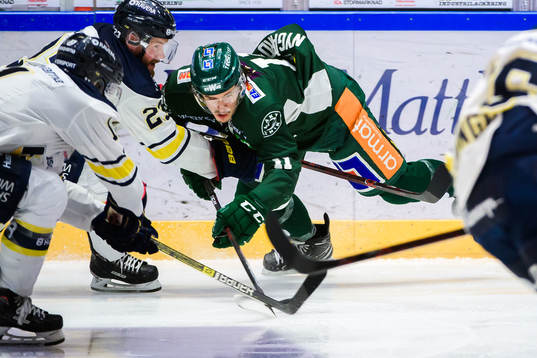s Robin Figren och Färjestads Joakim Nygård