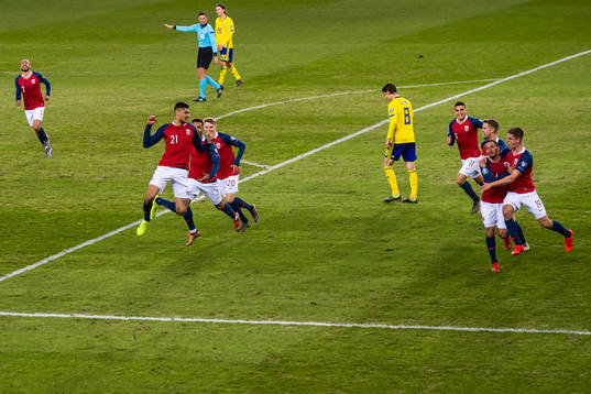 Bjørn Maars Johnsen of Norway celebrates with his teammates