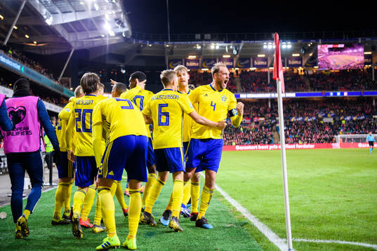 Andreas Granqvist (r) celebrates