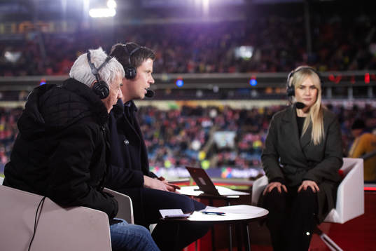 Egil "Drillo" Olsen in the TV2 tv studio
