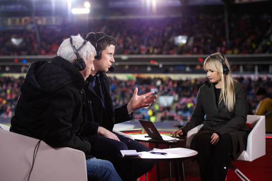 Jesper Mathisen in the TV2 tv studio