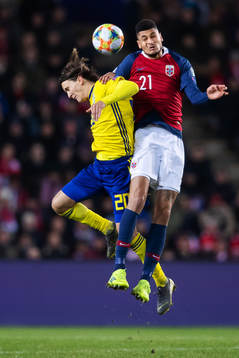 Kristoffer Olsson of Sweden and Bjørn Maars Johnsen of