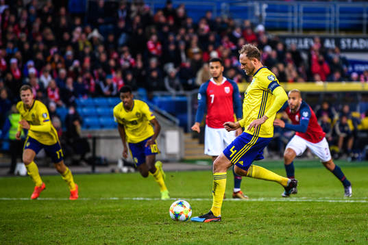 Andreas Granqvist of Sweden with a penalty kick