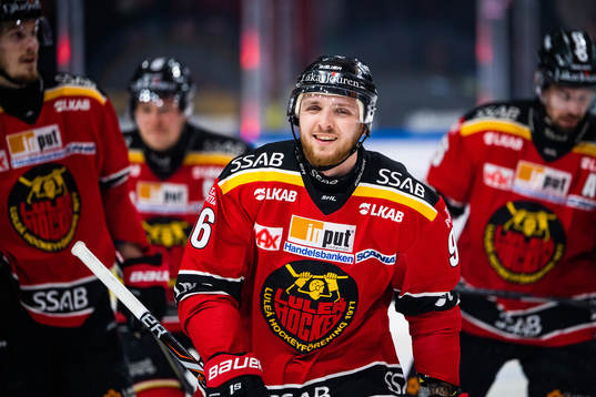 Luleås Robin Kovacs jublar