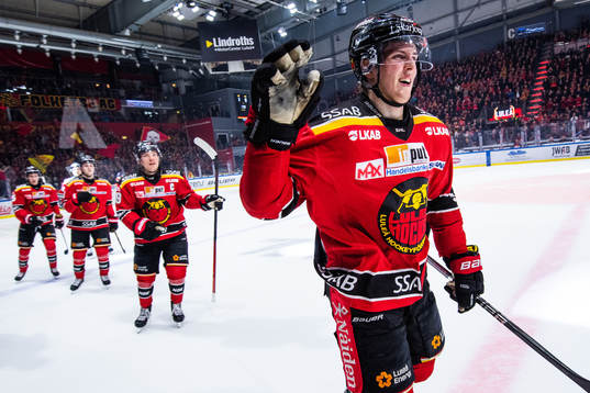 Luleås Isac Lundeström jublar