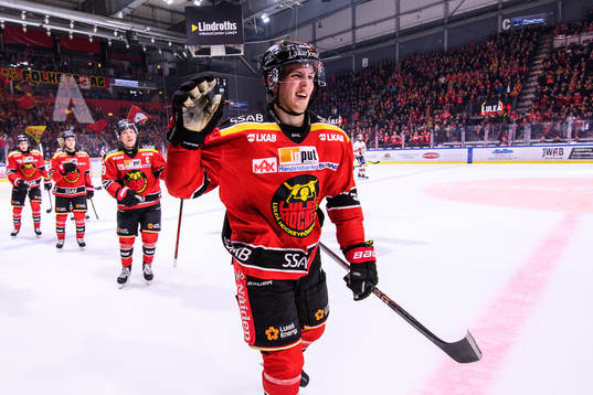 Luleås Isac Lundeström jublar