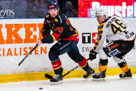 Djurgårdens Marcus Davidsson och Skellefteås Mathis Olimb