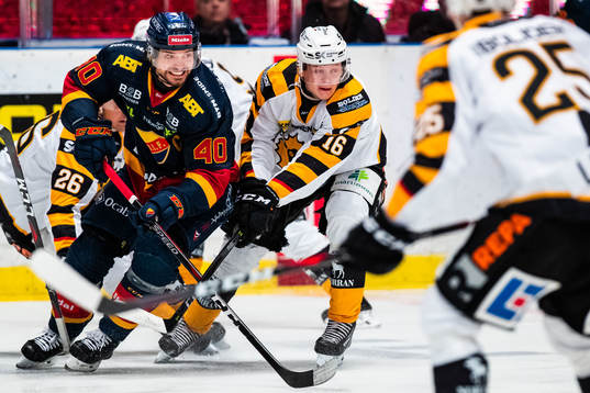 Djurgårdens Jacob Josefson och Skellefteås Linus
