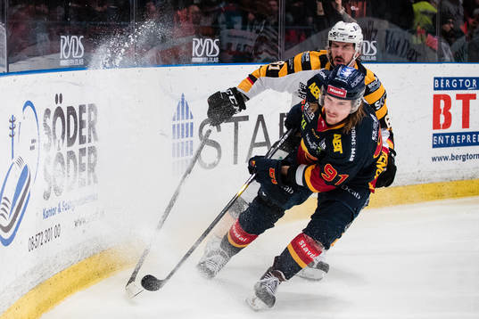 Djurgårdens Axel Jonsson Fjällby och Skellefteås Fredrik