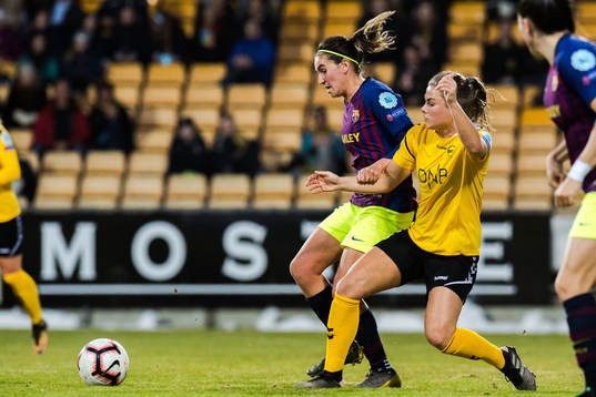 Mariona of Barcelona and Emilie Bosshard Haavi of LSK