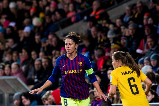 Marta of Barcelona and Emilie Bosshard Haavi of LSK Kvinner